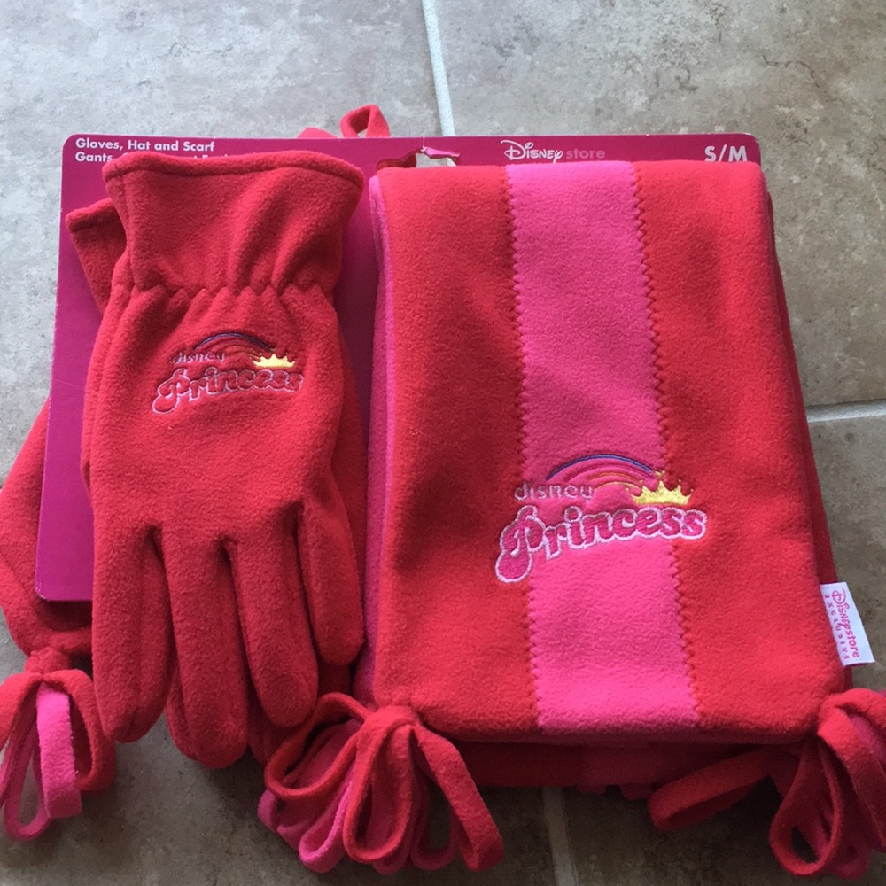 Disney princess hat scarf and gloves